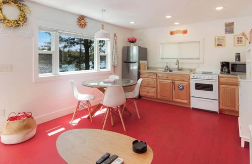 Mayfield Cabaña | 3 Sandy Beachfront Cabins & Hot Tub on Beautiful Spider Lake - Betty's Hideout