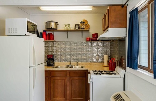 Mayfield Apartamento | 3 Separate room with private balconies with stunning lake views