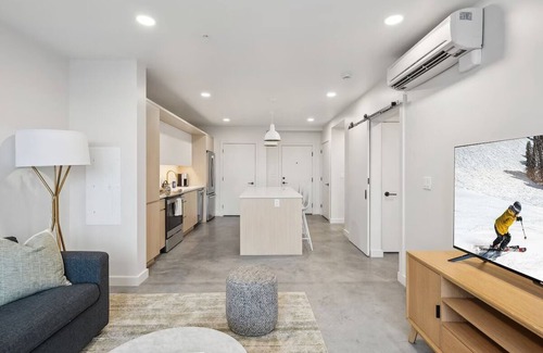 Rio Grande Hotel | 3 Units | Stylish SLC Apartment w/Kitchen & Laundry | Near Liberty Park