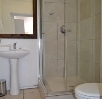 Woodmead Casa | 3 Woodmead Suites