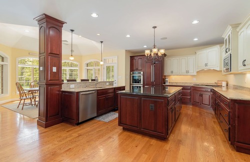 Porters Sideling Casa | 30 Acre Hilltop Estate with Indoor Pool