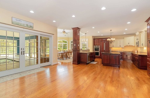 Porters Sideling Casa | 30 Acre Hilltop Estate with Indoor Pool