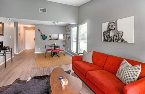 Franklin Park Casa | 30% Off Long Term Stays! Willie & Friends