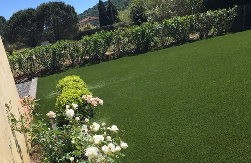 Cote d'Azur- French Riviera Villa | Encantadora casa reciente en St Tropez con gran jardín, a 300 m de la playa.