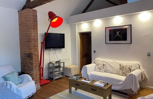 Retford Casa | 300 year old barn