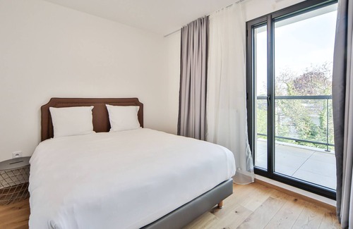 La Varenne Saint-Hilaire Apartamento | 301 71-Apartamento-Baño con bañera-Balcón