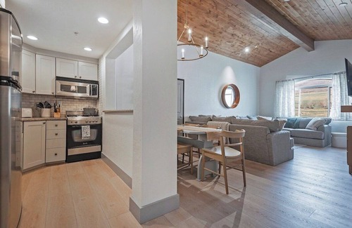 Midway Villa | 3023 Zermatt King Villa Near Park City!