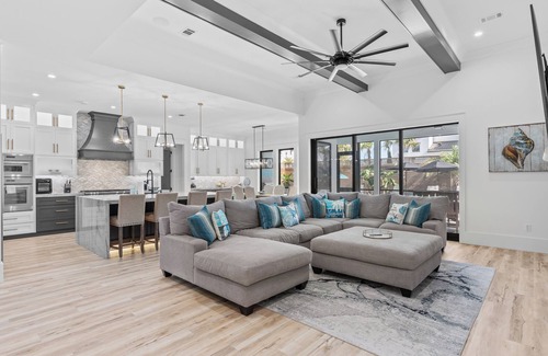 Gulfview Heights Casa | 30A Happy by the Sea by AvantStay | Pool, Golf Cart, Bikes