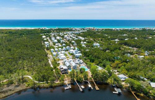 West Panama City Beach Casa | 30A Pet Friendly Beach House - Pelican's Rest by Panhandle Getaways