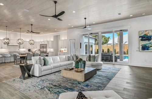 Gulfview Heights Casa | 30A Sunset Palazzo by AvantStay | Sleeps 20 | Boat-Friendly + Pool