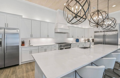 Gulfview Heights Casa | 30A Sunset Palazzo by AvantStay | Sleeps 20 | Boat-Friendly + Pool