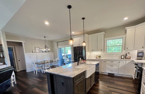 Keene Casa | 30mins to Railbird, Kentucky Proud Park- Lexington, KY. Ranch home with hot tub!