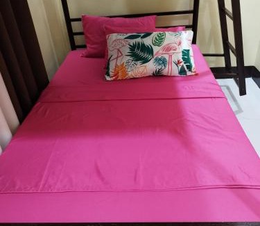Bantay Apartamento | 30pax-Jumongs Transient Inn