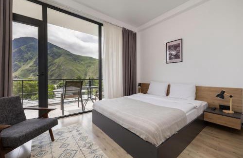 Kazbegi Hotel | 3100 Boutique Hotel Kazbegi