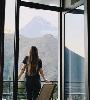 Kazbegi Hotel | 3100 Boutique Hotel Kazbegi