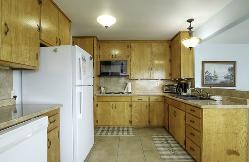 Downtown Casa | 321 San Luis 2 Bedroom Duplex by RedAwning