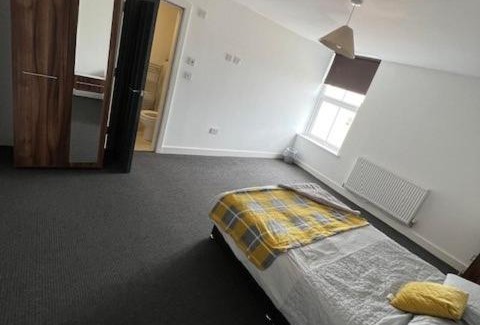 Hull Casa | 329 Hedon - Grey House