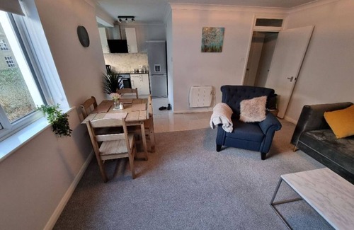 Heybridge Apartamento | 360 Serviced Accommodations - Canal Side Retreat - 2 Bedroom Apartment