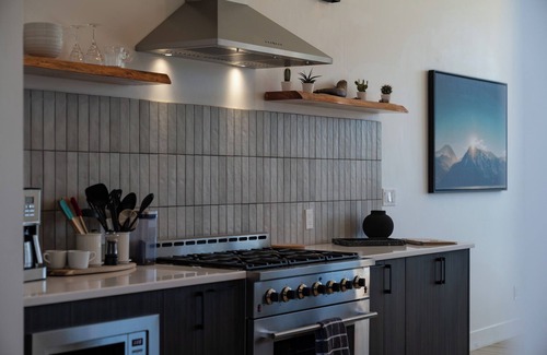 Nathrop Casa | 360 views & Private Hot Tub, Near the Hot Springs