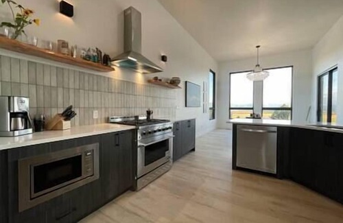 Nathrop Casa | 360 views & Private Hot Tub, Near the Hot Springs