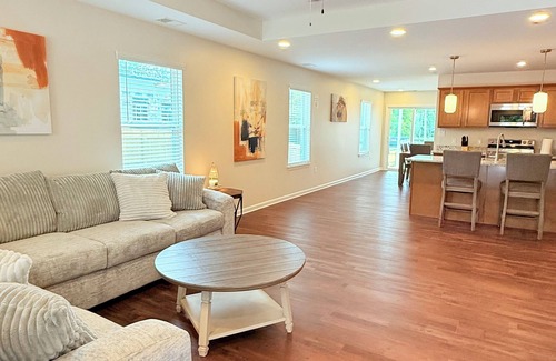 Jeffersonville - Clarksville Casa | 3801 Hamburg pike, New Home 2025, perfect for a family ,With hot tub,