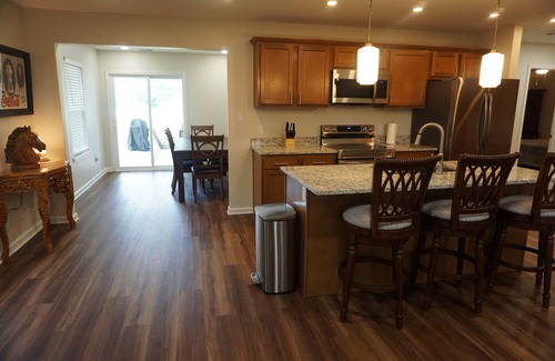 Jeffersonville - Clarksville Casa | 3807 Hamburg pike,New Home 2025, perfect for a family ,With a Jacuzzi hot tub,