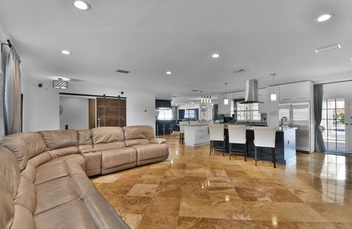 Lake Ida Shores Casa | 3812 Managed By Brampton Park