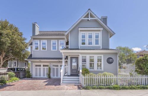 Pacific Grove Casa | 3813 Point Break home