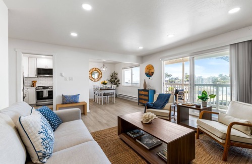 Eastside Santa Cruz Condominio | 3980 Harbor Bell - Stunning Condo with Harbor View