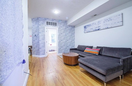 Highland Park Apartamento | 3BD 1.5BTH Bright and Spacious Apt