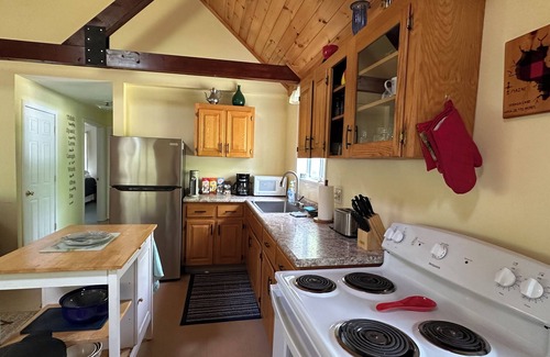 Standish Casa | 3Bd, 1 bath camp on Frye Island close to Beach 6 with screened-in porch!