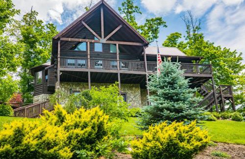 Todd Casa | 3Bd Log Cabin with Views, Hot Tub, Gas Fireplace, Game Room