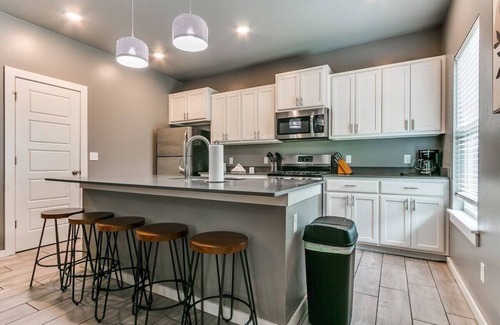 Midwest City Casa | 3Bed/2.5B In Heart Of MW City