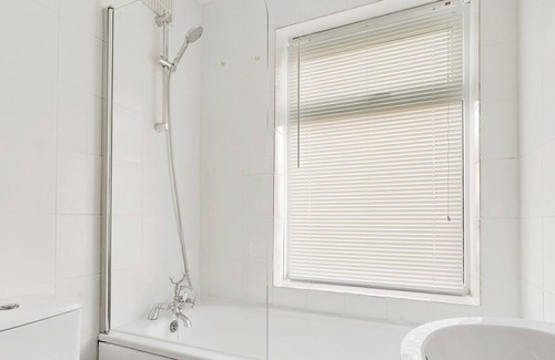 East Wickham Casa | 3bed Cozy House: Parking + Wifi