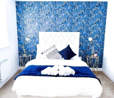 Bordesley Casa | 3Bed House For Contractors Large Group Sleep upto9