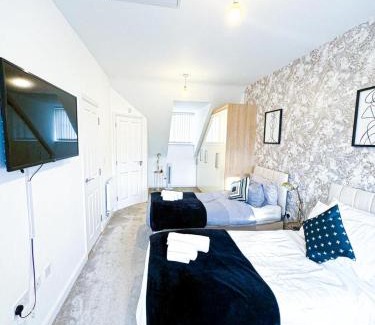 Bordesley Casa | 3Bed House For Contractors Large Group Sleep upto9