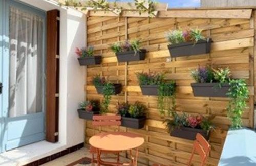 Beauvais sur Matha Casa | 3Bed House- Sleeps 6 - Pool Garden Pets Parking