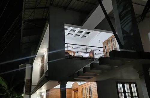 Narakal Casa | 3BHK A/C Family Friendly homestay in Kadamakudy.