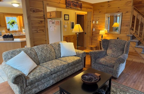 Layton Casa | 3BR chalet escape w/hot tub, fire pit & pond in natural setting close to hiking