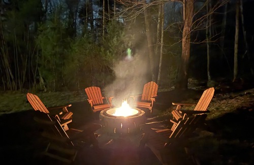Layton Casa | 3BR chalet escape w/hot tub, fire pit & pond in natural setting close to hiking