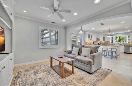 Woodbridge Casa | 3BR Coldbrook Oasis｜Private Pool｜BBQ Area｜Garage Access｜Washer&Dryer #42225