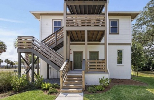 Mayport Casa | 3BR Condo on 2nd Flr Jacksonville-Mayport Village on St Johns River & near beach