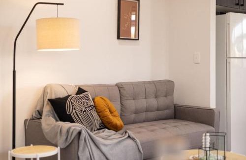 Browns Plains Casa | 3BR home with cozy interior design