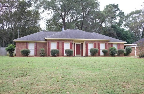 Gunter Afs Casa | 3BR Home with Huge Backyard Mins to Capitol