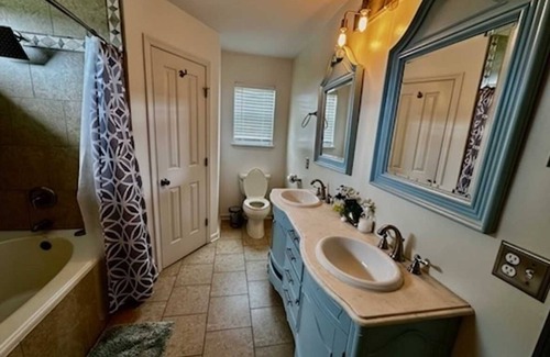 Old Hickory Casa | ‼️3BR Lakefront in Nashville w/ BBQ & Hot Tub