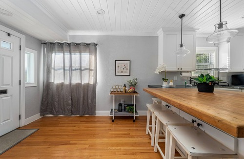 College Park Casa | 3BR Outdoor Kitchen w MIL suite - 3 MI to DT