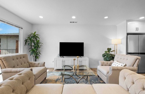 East San Jose Casa | 3BR Pearl Haven Retreat in San Jose - Ideal for Families & Corporate Stay #42069