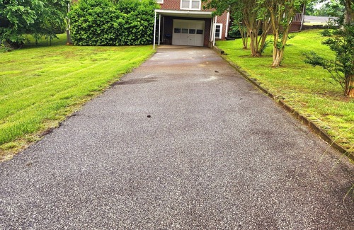 Greer Casa | 3BR with Fireplace, Smart TV , Near BMW & GSP