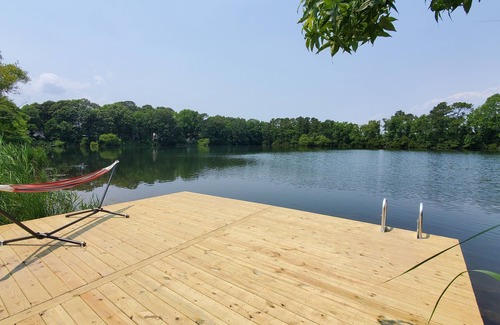 Portsmouth Casa | 3D Theater plus Dock on Small Lake