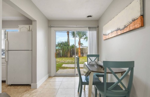 Ormond By The Sea Palt Casa | 3rd House from the Beach! ~ Family-Friendly Home ~ Just 2-Min Walk to the Ocean!